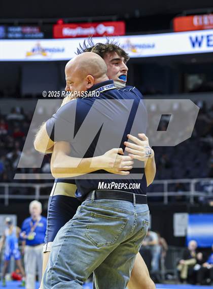Thumbnail 3 in NYSPHSAA Semifinals photogallery.