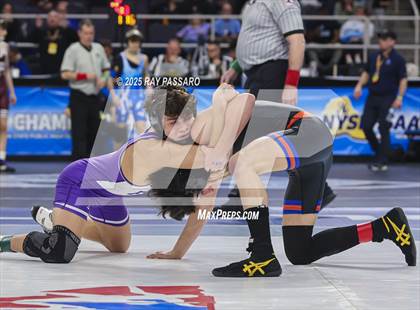 Thumbnail 3 in NYSPHSAA Semifinals photogallery.