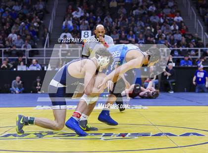 Thumbnail 1 in NYSPHSAA Semifinals photogallery.