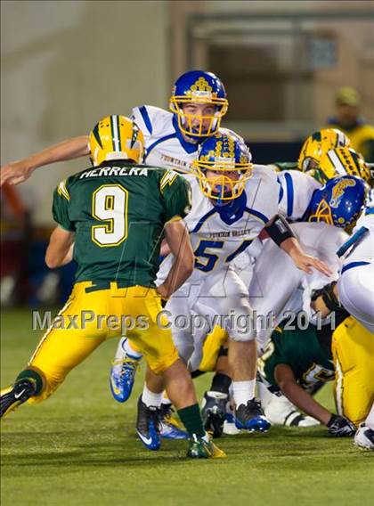 Thumbnail 2 in Edison vs. Fountain Valley photogallery.