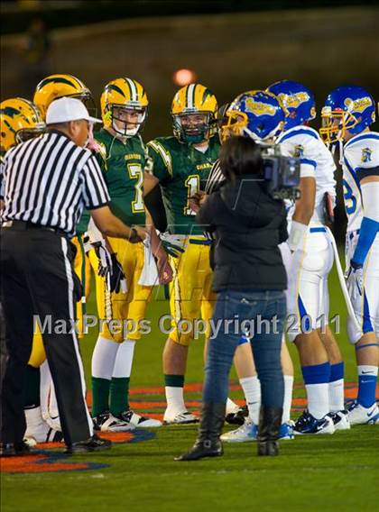Thumbnail 2 in Edison vs. Fountain Valley photogallery.
