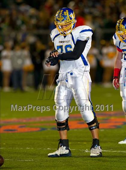 Thumbnail 2 in Edison vs. Fountain Valley photogallery.