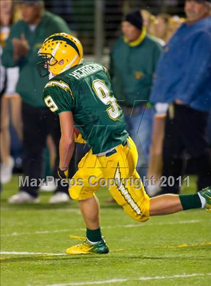 Thumbnail 3 in Edison vs. Fountain Valley photogallery.