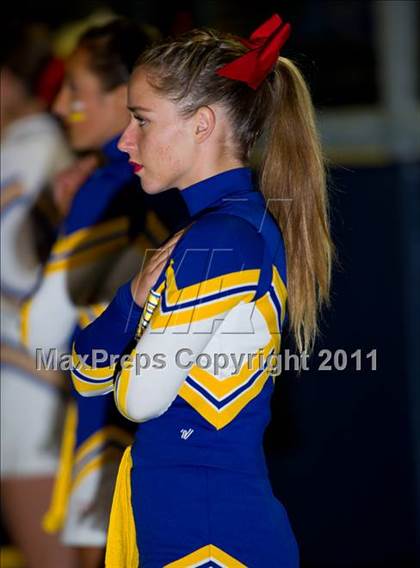 Thumbnail 2 in Edison vs. Fountain Valley photogallery.