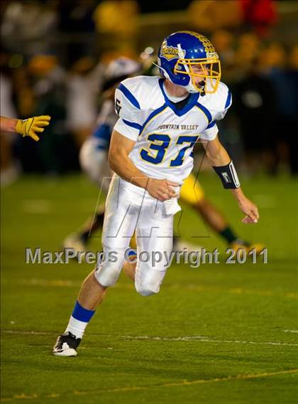 Thumbnail 2 in Edison vs. Fountain Valley photogallery.