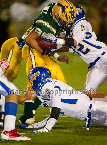 Thumbnail 2 in Edison vs. Fountain Valley photogallery.