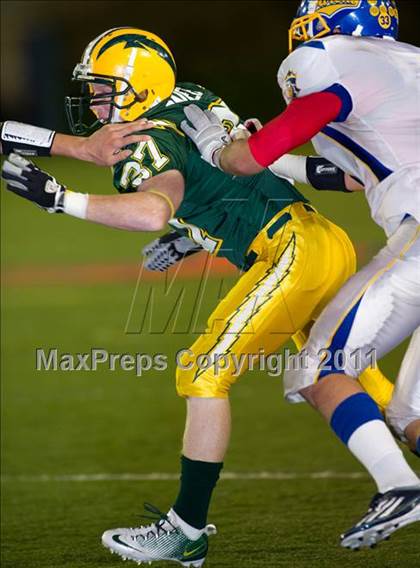 Thumbnail 2 in Edison vs. Fountain Valley photogallery.