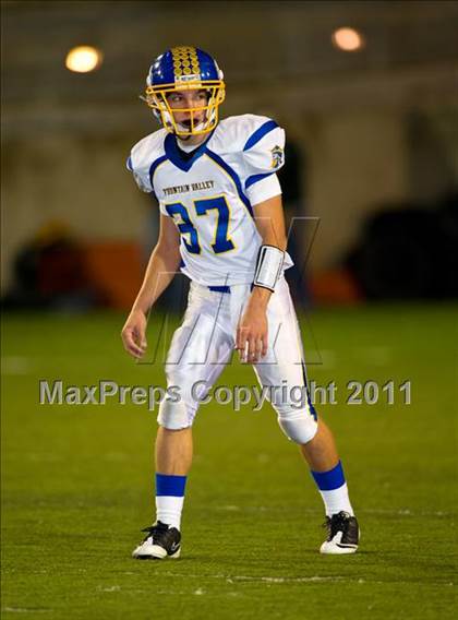 Thumbnail 3 in Edison vs. Fountain Valley photogallery.