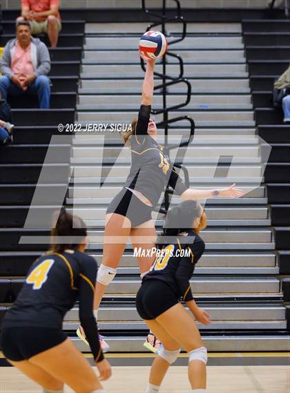 Thumbnail 3 in El Capitan vs. Del Oro (CIF SJS D2 Quarterfinal Playoff) photogallery.