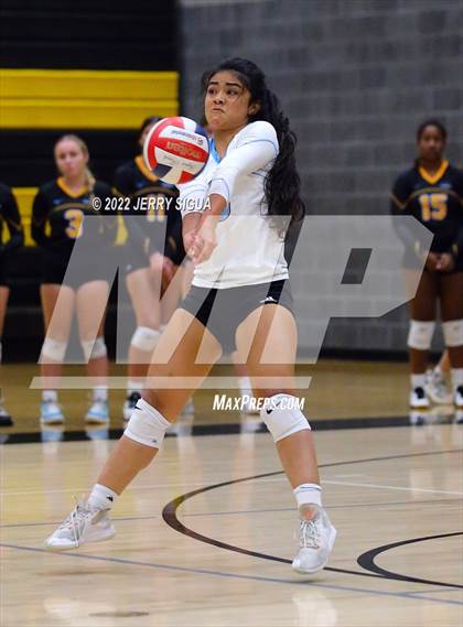 Thumbnail 2 in El Capitan vs. Del Oro (CIF SJS D2 Quarterfinal Playoff) photogallery.