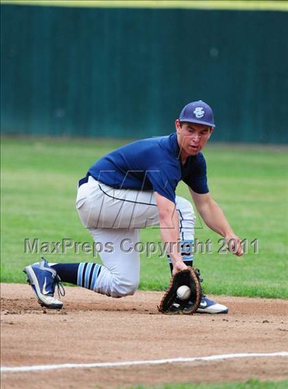 Thumbnail 3 in East Hampton @ East Catholic (CIAC Class S Final) photogallery.