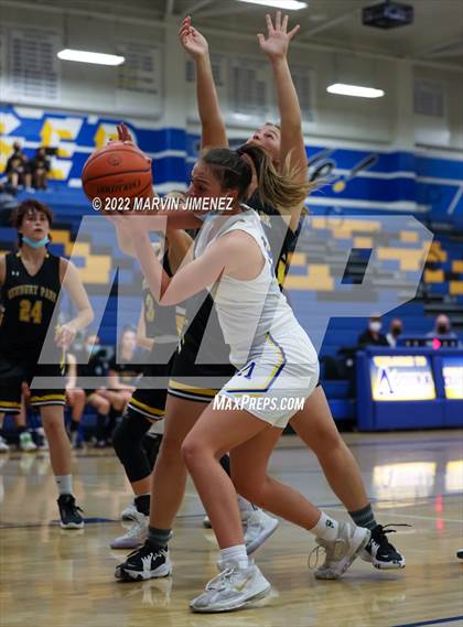 Thumbnail 2 in Newbury Park @ Agoura photogallery.
