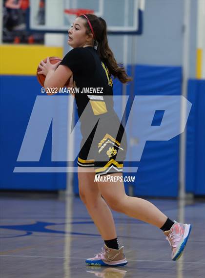 Thumbnail 3 in Newbury Park @ Agoura photogallery.