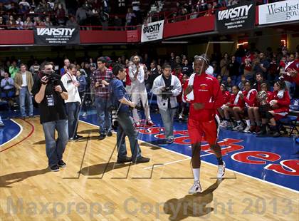 Thumbnail 3 in Peekskill vs. Albertus Magnus (Section 1 Class A Final) photogallery.