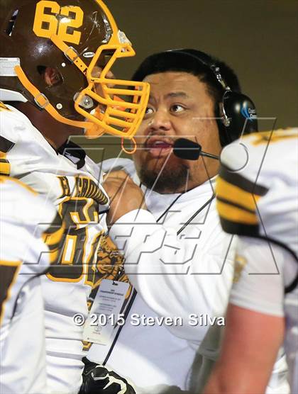 Thumbnail 1 in El Camino vs. Oceanside (CIF SDS D1 Final) photogallery.