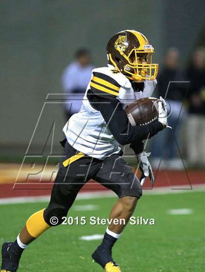 Thumbnail 3 in El Camino vs. Oceanside (CIF SDS D1 Final) photogallery.