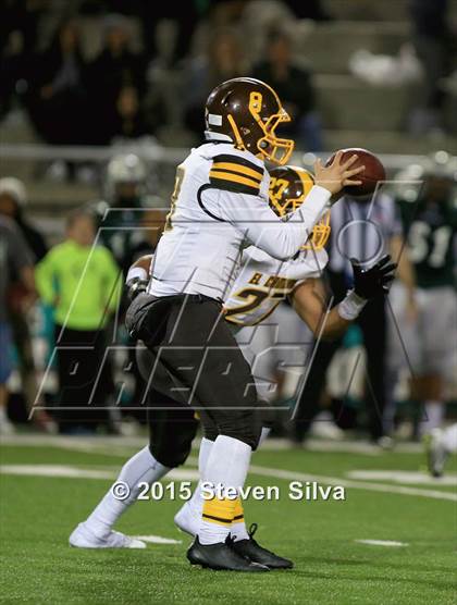 Thumbnail 3 in El Camino vs. Oceanside (CIF SDS D1 Final) photogallery.
