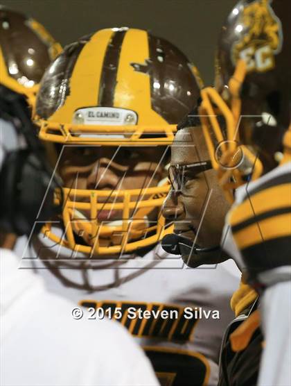 Thumbnail 3 in El Camino vs. Oceanside (CIF SDS D1 Final) photogallery.
