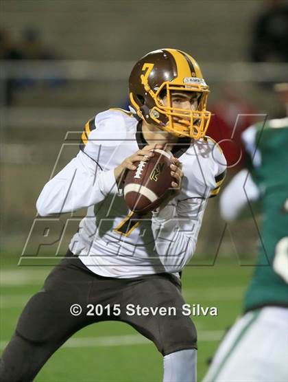 Thumbnail 1 in El Camino vs. Oceanside (CIF SDS D1 Final) photogallery.