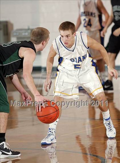 Thumbnail 3 in Midland vs. Maroa-Forsyth (2011 Riverton Shootout) photogallery.