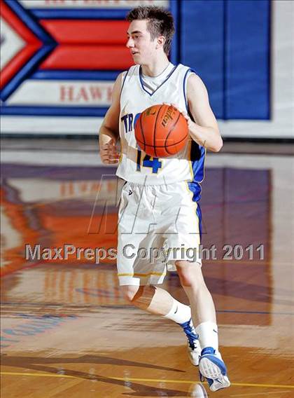 Thumbnail 1 in Midland vs. Maroa-Forsyth (2011 Riverton Shootout) photogallery.