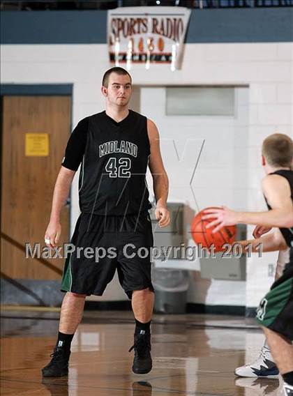 Thumbnail 1 in Midland vs. Maroa-Forsyth (2011 Riverton Shootout) photogallery.