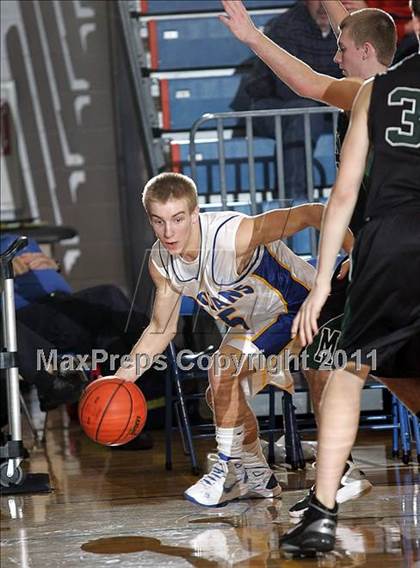 Thumbnail 1 in Midland vs. Maroa-Forsyth (2011 Riverton Shootout) photogallery.