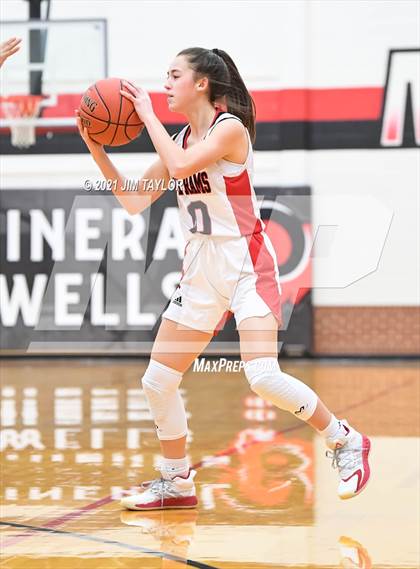 Thumbnail 2 in Hirschi @ Mineral Wells photogallery.