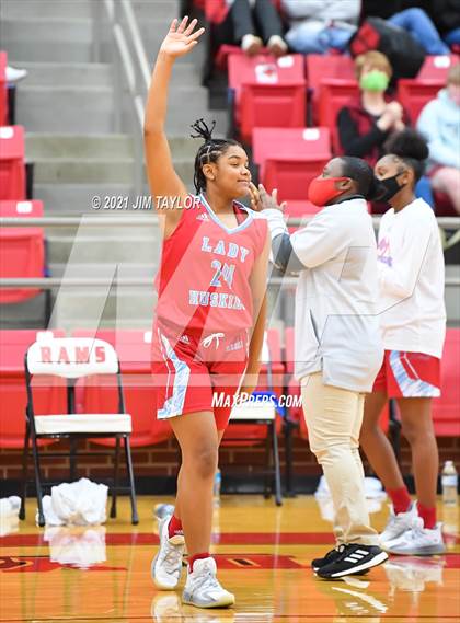 Thumbnail 3 in Hirschi @ Mineral Wells photogallery.