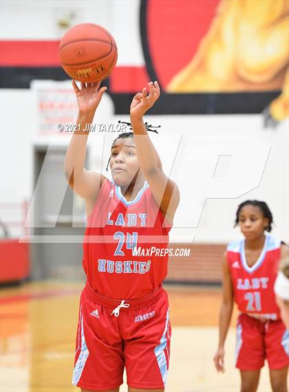 Thumbnail 2 in Hirschi @ Mineral Wells photogallery.