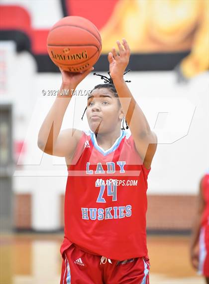 Thumbnail 3 in Hirschi @ Mineral Wells photogallery.