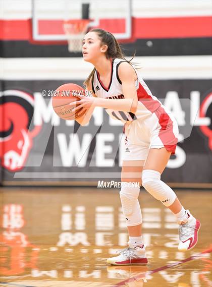 Thumbnail 3 in Hirschi @ Mineral Wells photogallery.