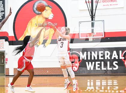 Thumbnail 3 in Hirschi @ Mineral Wells photogallery.