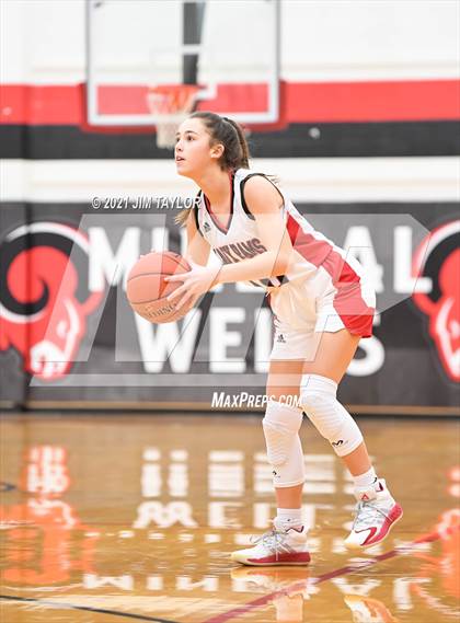 Thumbnail 1 in Hirschi @ Mineral Wells photogallery.