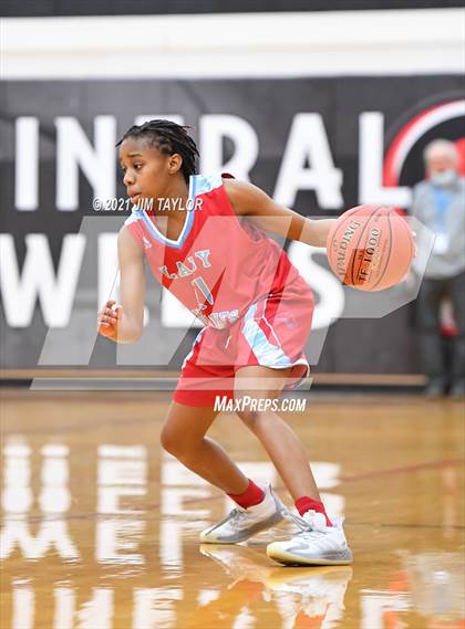 Thumbnail 3 in Hirschi @ Mineral Wells photogallery.