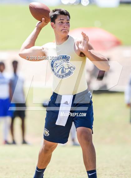 Thumbnail 3 in Casteel vs. Chandler Team A (GBAC 7-on-7) photogallery.