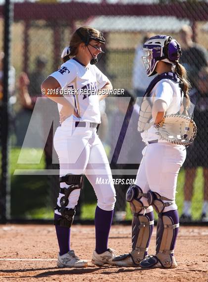 Thumbnail 1 in Silver Creek vs Holy Family (CHSAA 4A Semifinal) photogallery.