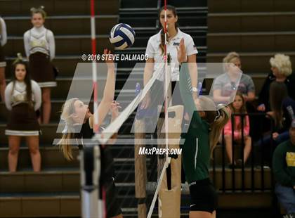 Thumbnail 3 in Acadiana @ Mt. Carmel (LHSAA Division I 2nd Round) photogallery.