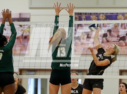 Thumbnail 1 in Acadiana @ Mt. Carmel (LHSAA Division I 2nd Round) photogallery.