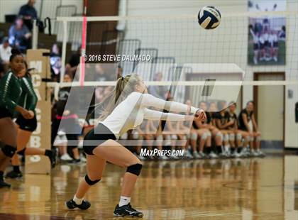 Thumbnail 2 in Acadiana @ Mt. Carmel (LHSAA Division I 2nd Round) photogallery.
