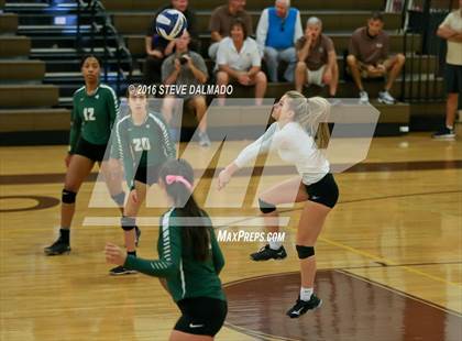 Thumbnail 3 in Acadiana @ Mt. Carmel (LHSAA Division I 2nd Round) photogallery.