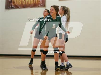 Thumbnail 1 in Acadiana @ Mt. Carmel (LHSAA Division I 2nd Round) photogallery.