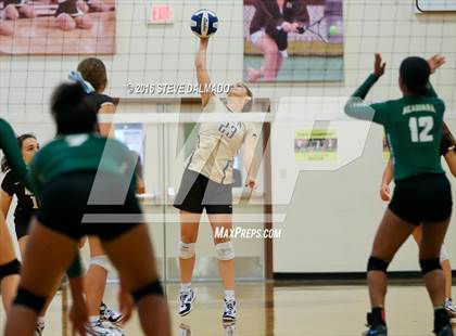 Thumbnail 2 in Acadiana @ Mt. Carmel (LHSAA Division I 2nd Round) photogallery.
