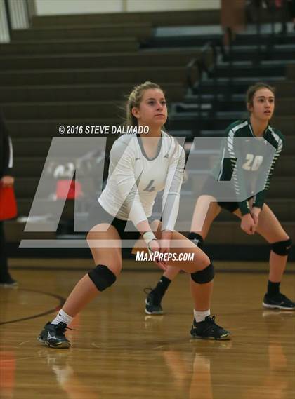 Thumbnail 1 in Acadiana @ Mt. Carmel (LHSAA Division I 2nd Round) photogallery.
