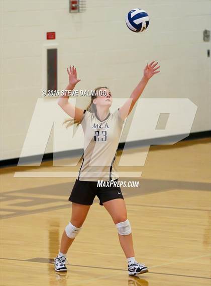 Thumbnail 2 in Acadiana @ Mt. Carmel (LHSAA Division I 2nd Round) photogallery.