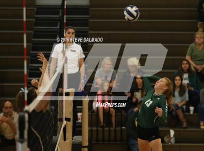 Thumbnail 1 in Acadiana @ Mt. Carmel (LHSAA Division I 2nd Round) photogallery.