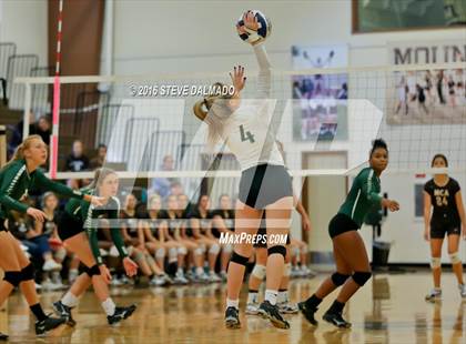 Thumbnail 3 in Acadiana @ Mt. Carmel (LHSAA Division I 2nd Round) photogallery.