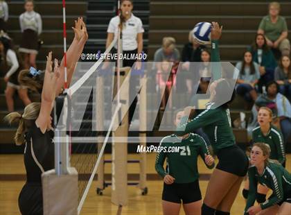 Thumbnail 2 in Acadiana @ Mt. Carmel (LHSAA Division I 2nd Round) photogallery.