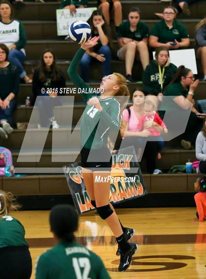 Thumbnail 3 in Acadiana @ Mt. Carmel (LHSAA Division I 2nd Round) photogallery.