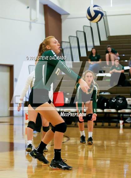 Thumbnail 1 in Acadiana @ Mt. Carmel (LHSAA Division I 2nd Round) photogallery.